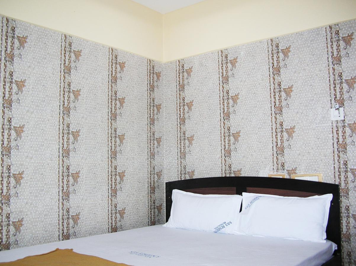 Sbs Residency Tirupati 호텔 Renigunta 객실 사진